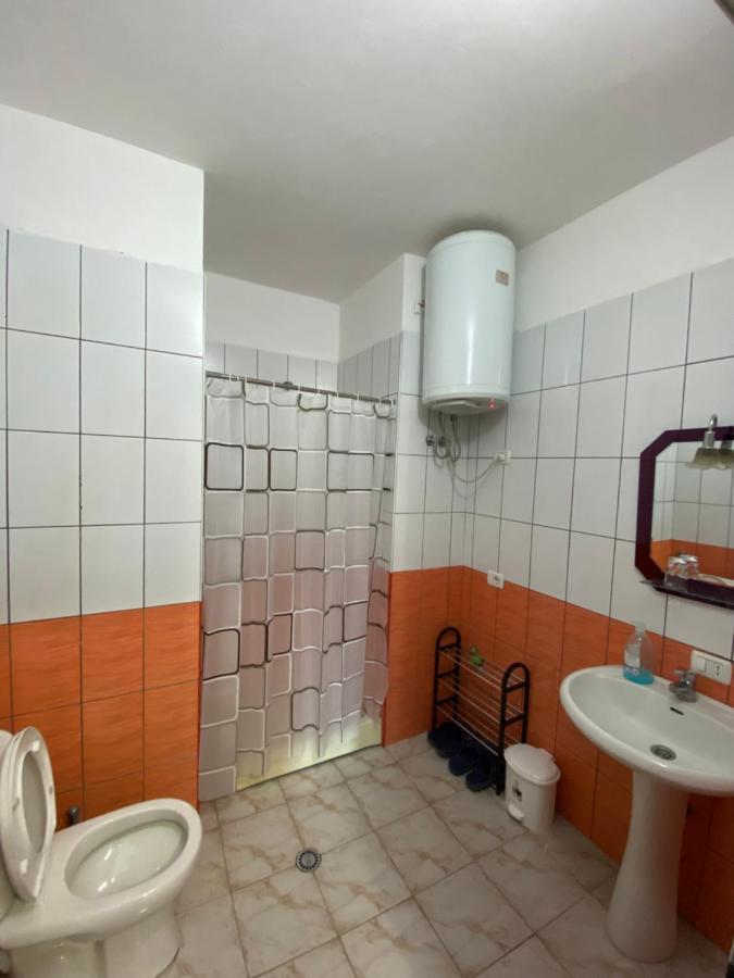 Lovely Studio Apartment Beachfront Durres Exterior photo